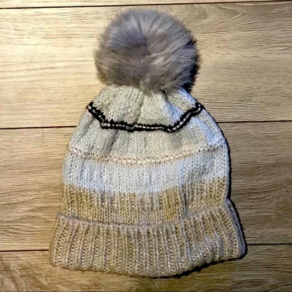 GAP Woman's Toque - Picture 1 of 1